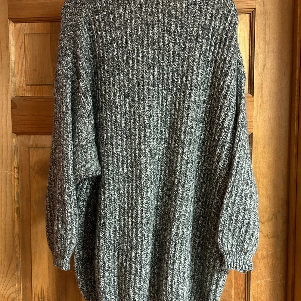 Vintage United Colors of Benetton Gray V-Neck Sweater Dress - Picture 3 of 4